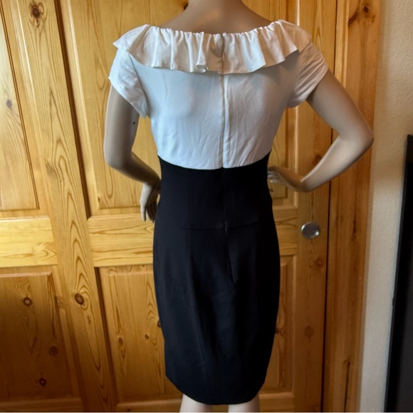 Vintage Y2K Cache Black White Colorblock Dress Size 8 Ruffle Collar Bodycon - Picture 8 of 13